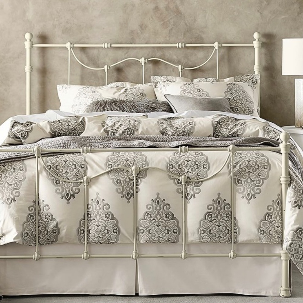 Pottery Barn Organic Cotton Medallion King Duvet